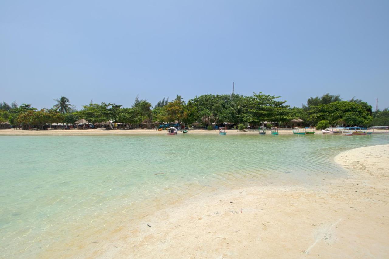 Guerilla Dive Lodge Pulau Pari Jakarta Buitenkant foto